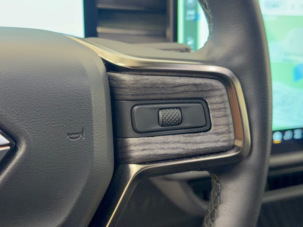 Used 2022 Rivian R1S Launch Edition Quad AWD/4WD image 19
