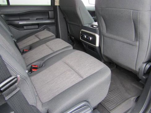 Certified 2024 Ford Expedition XLT AWD/4WD image 12