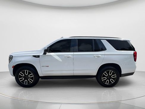 Used 2021 GMC Yukon AT4 w/ AT4 Premium Package AWD/4WD image 8