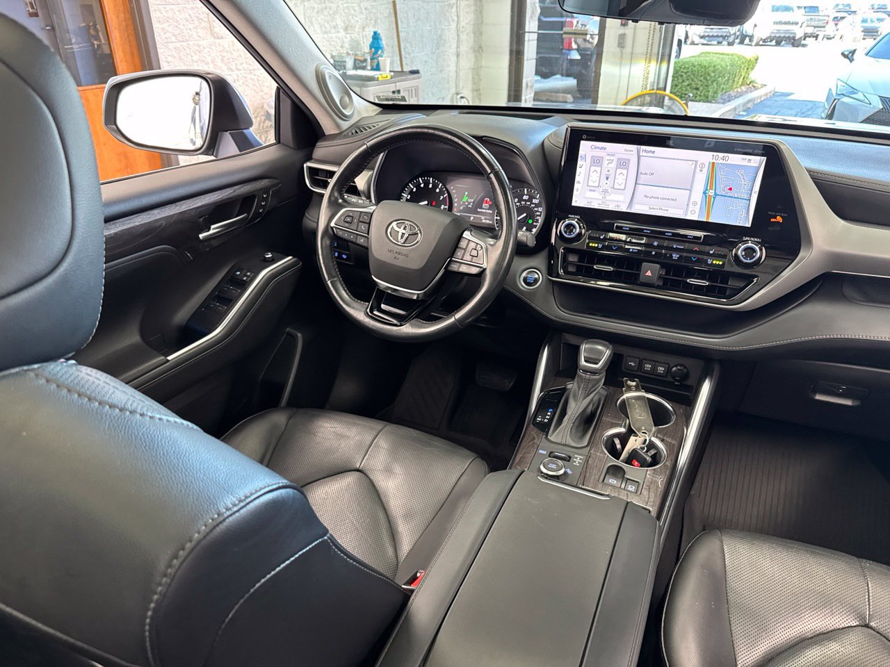 Certified 2021 Toyota Highlander Platinum AWD/4WD image 48