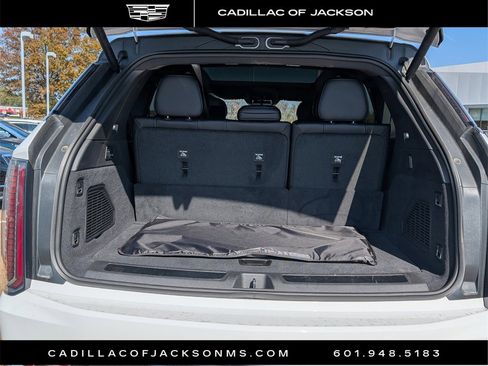 New 2025 Cadillac Escalade IQ Luxury 1 w/ Smart Trailering package image 35