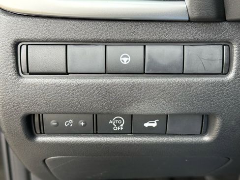 New 2026 Nissan Rogue SV image 32