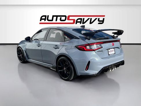 Used 2025 Honda Civic Type R image 5