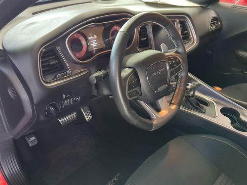 Used 2019 Dodge Challenger SRT Hellcat Redeye image 17