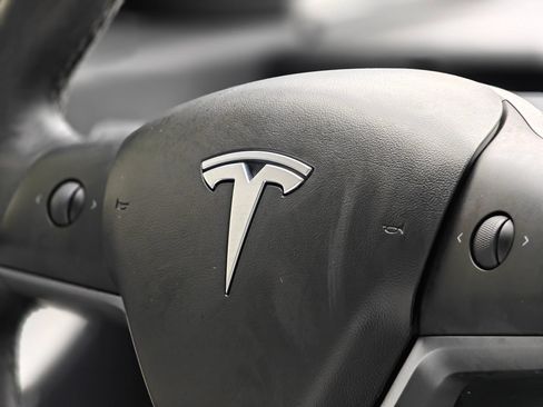 Used 2019 Tesla Model 3 Performance AWD/4WD image 19