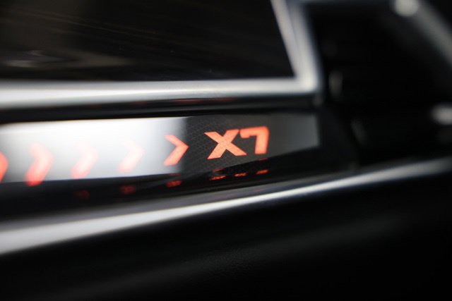 Used 2024 BMW X7 xDrive40i AWD/4WD image 30