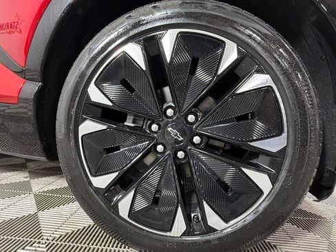 Used 2024 Chevrolet Blazer EV RS RWD image 40