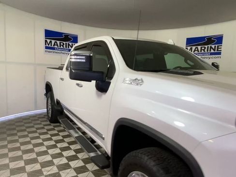Certified 2024 Chevrolet Silverado 2500 High Country w/ High Country Premium Package AWD/4WD image 4