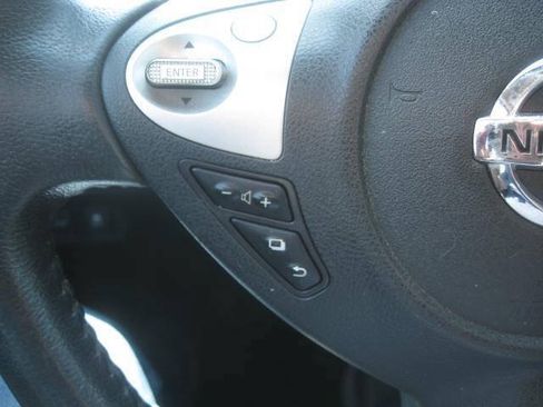 Used 2017 Nissan Sentra SR Turbo w/ SR Turbo Premium Package FWD image 31