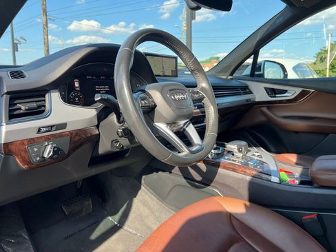 Used 2019 Audi Q7 2.0T Premium Plus w/ Premium Plus Package image 56