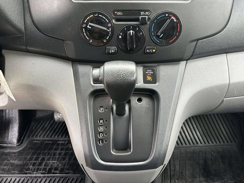 Used 2020 Nissan NV200 SV FWD image 33