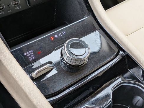 Certified 2022 Jeep Grand Cherokee Limited AWD/4WD image 18