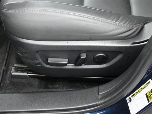 Certified 2024 MAZDA CX-30 AWD 2.5 S w/ Preferred Package image 21