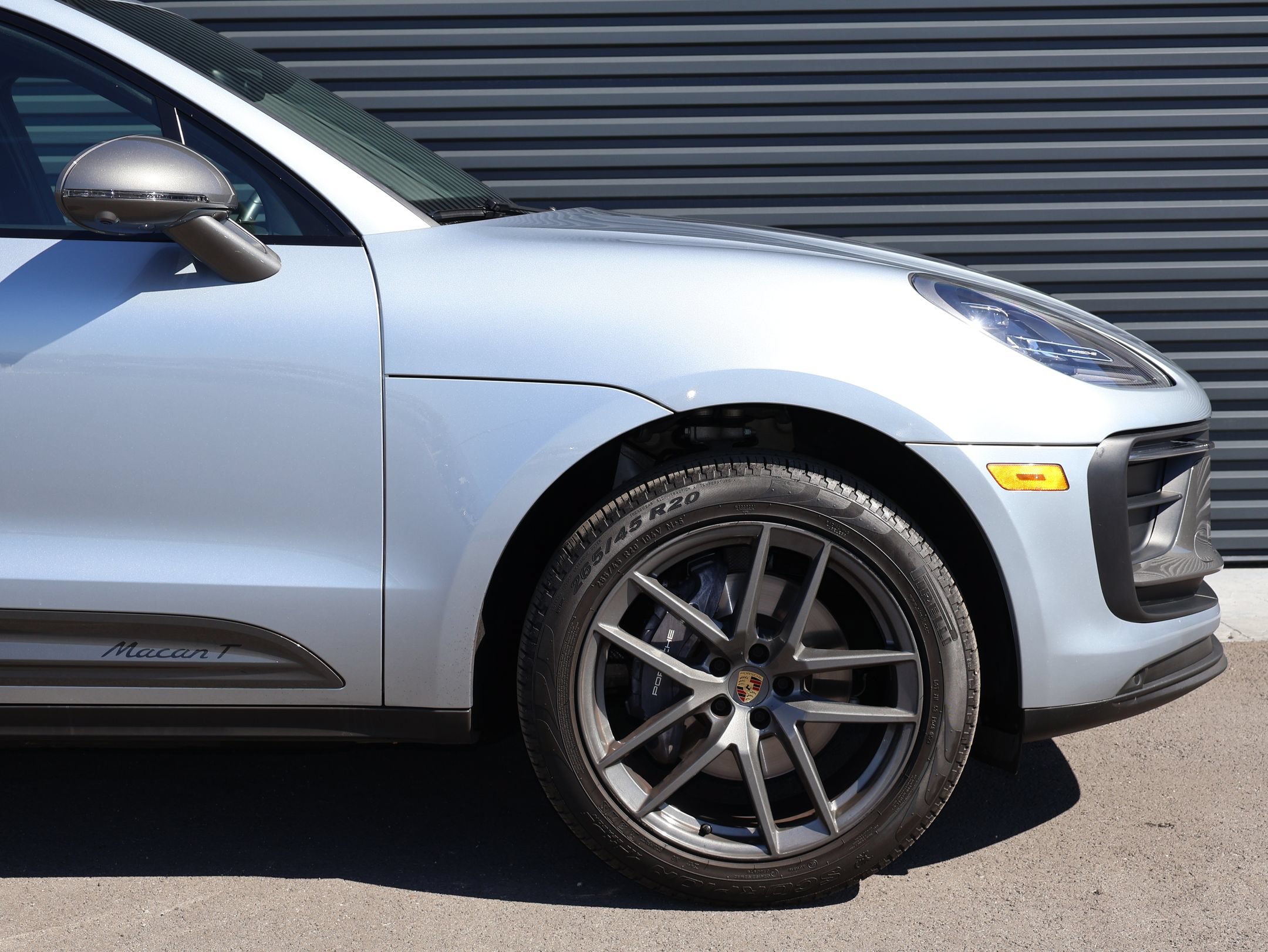 Used 2024 Porsche Macan Turbo AWD/4WD image 11