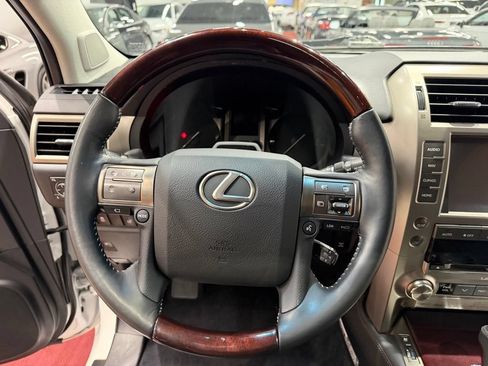 Used 2015 Lexus GX 460 Luxury AWD/4WD image 46