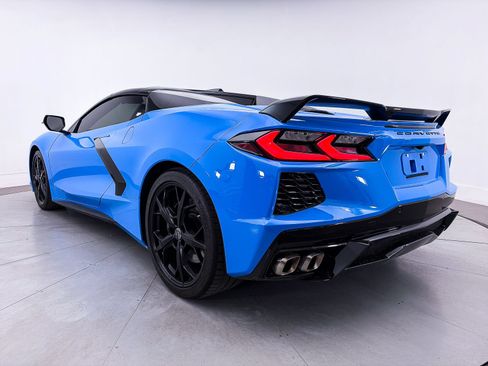 Used 2022 Chevrolet Corvette Stingray Premium Conv w/ Z51 Performance Package RWD image 16