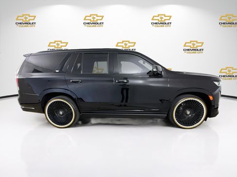 Used 2024 Cadillac Escalade Sport w/ Touring Package AWD/4WD image 9