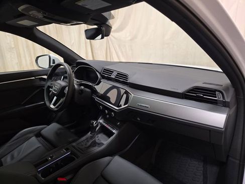 Used 2025 Audi Q3 2.0T Premium w/ Convenience Package image 39