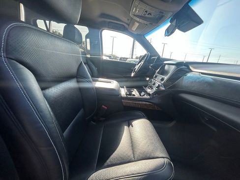 Used 2019 Chevrolet Suburban Premier w/ RST Edition RWD image 35
