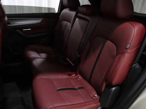 Certified 2025 MAZDA CX-70 Plug-In Hybrid w/ Premium Plus image 19