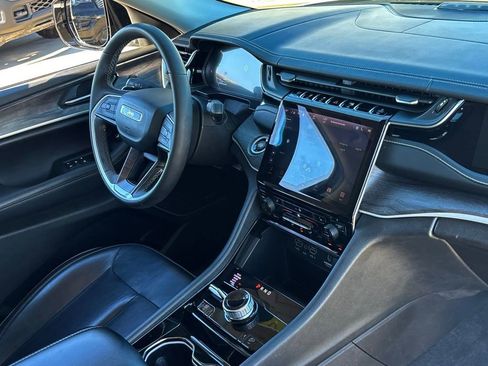 Used 2022 Jeep Grand Cherokee Limited 4xe image 31