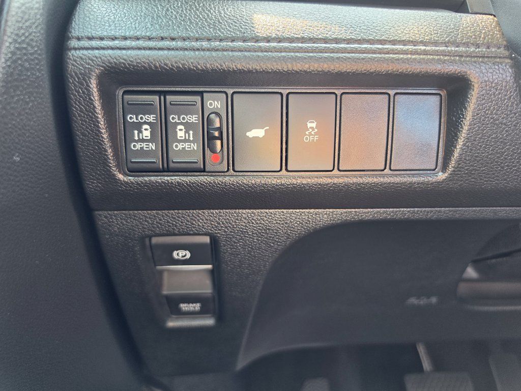 Used 2025 Honda Odyssey EX-L image 22