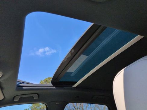 Used 2024 Porsche Cayenne image 20