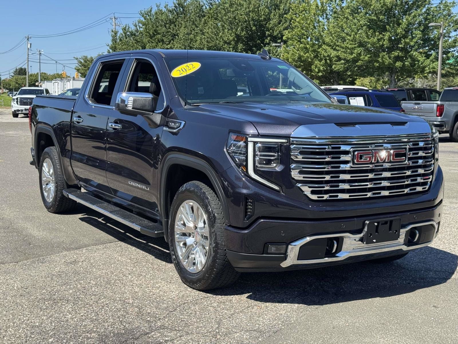 Used 2022 GMC Sierra 1500 Denali AWD/4WD image 2