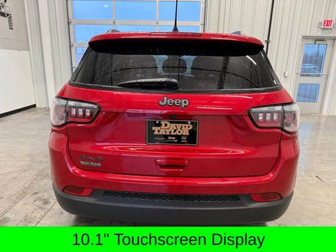 New 2026 Jeep Compass Latitude image 8