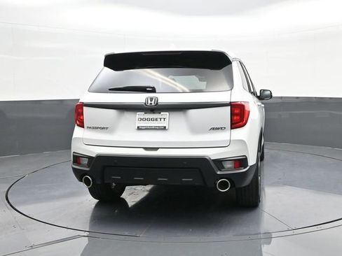 Used 2023 Honda Passport EX-L image 11