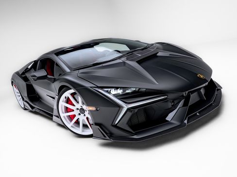 Used 2024 Lamborghini Revuelto AWD/4WD image 40