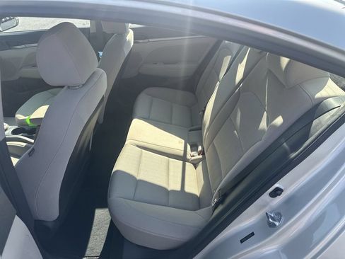 Used 2018 Hyundai Elantra Value Edition FWD image 29