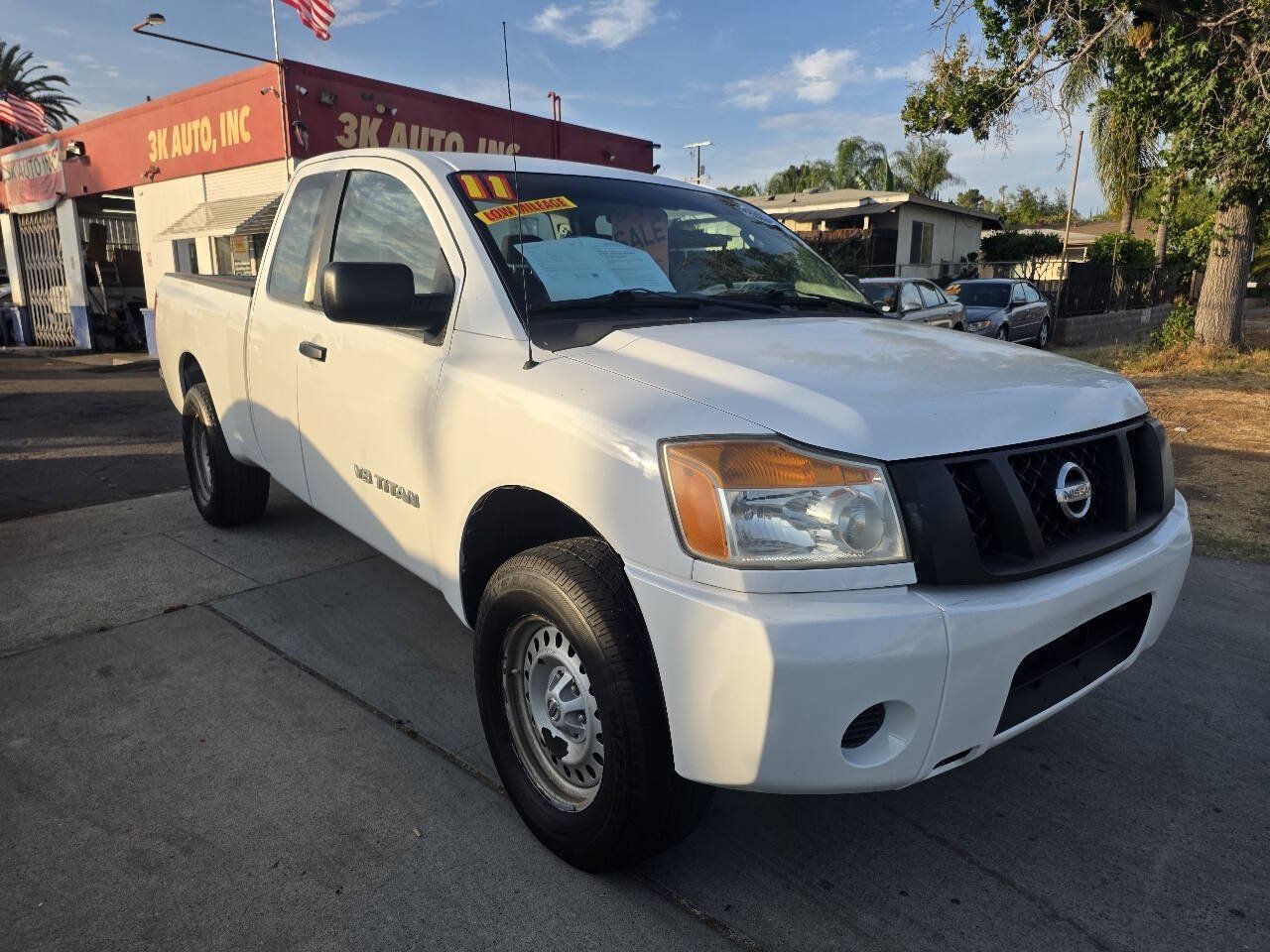 Used 2011 Nissan Titan S RWD image 7
