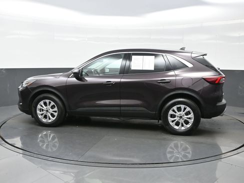 Used 2023 Ford Escape Active image 3