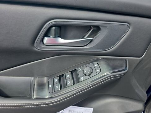 New 2026 Nissan Rogue SV w/ Cold Weather Package FWD image 14
