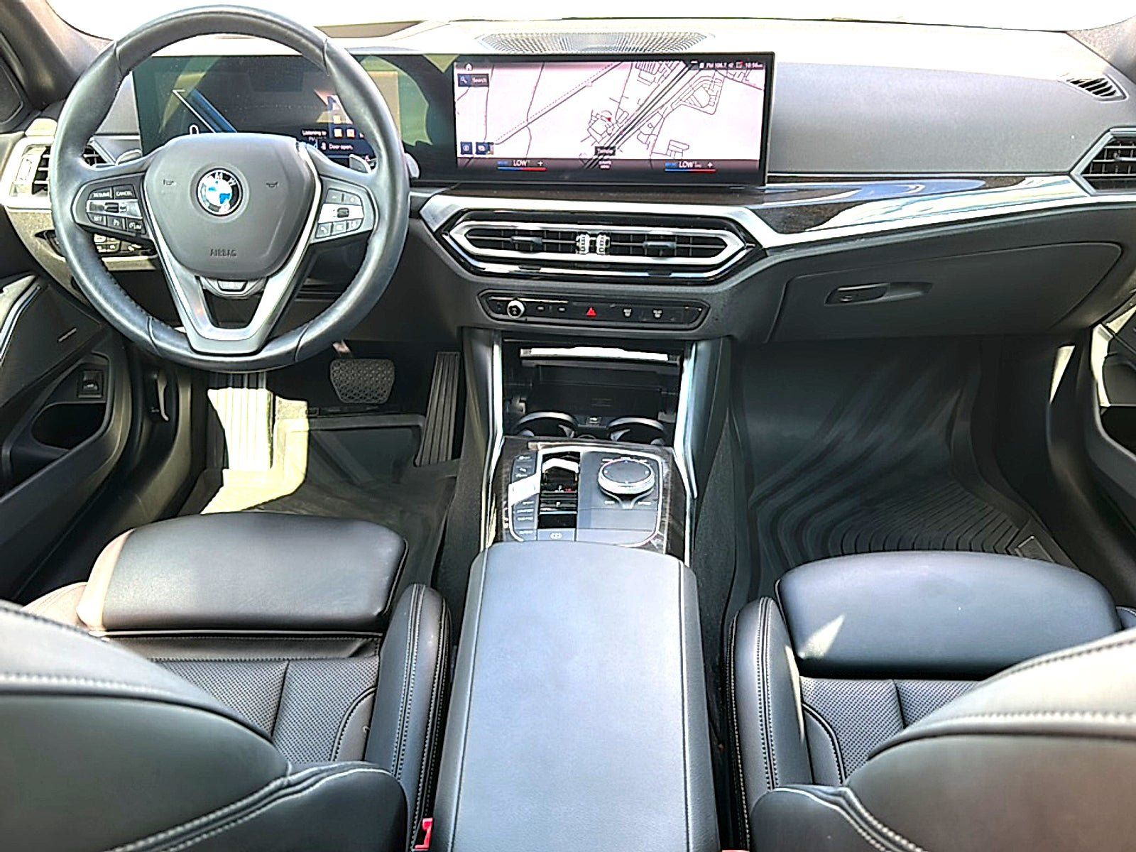 Used 2024 BMW 330i Sedan w/ Premium Package RWD image 21