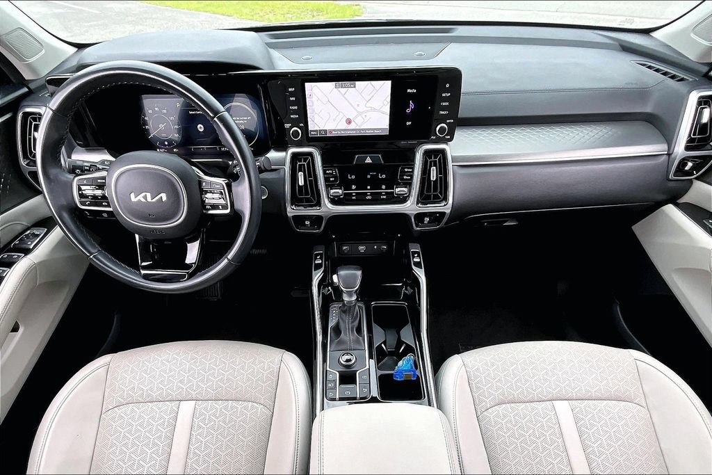 Used 2023 Kia Sorento SX FWD image 7