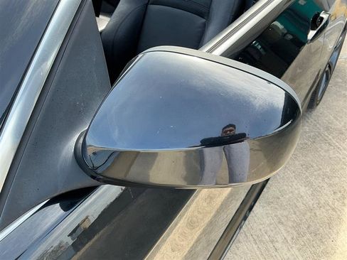 Used 2013 BMW 335i Convertible image 14