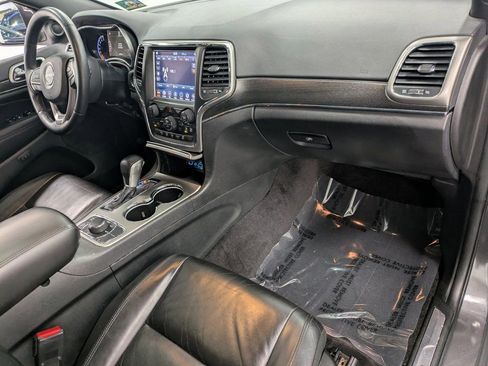 Used 2018 Jeep Grand Cherokee Limited image 30