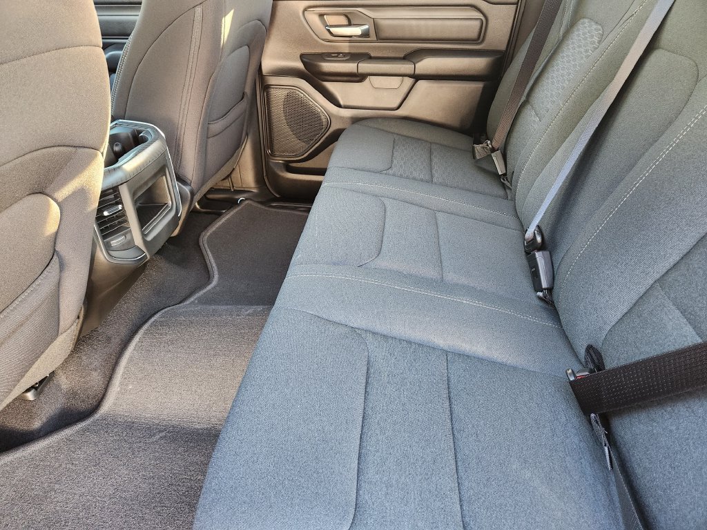 New 2026 RAM 1500 Express AWD/4WD image 19