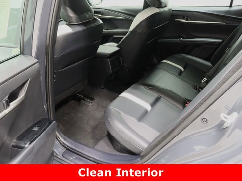 Used 2025 Toyota Camry SE image 27