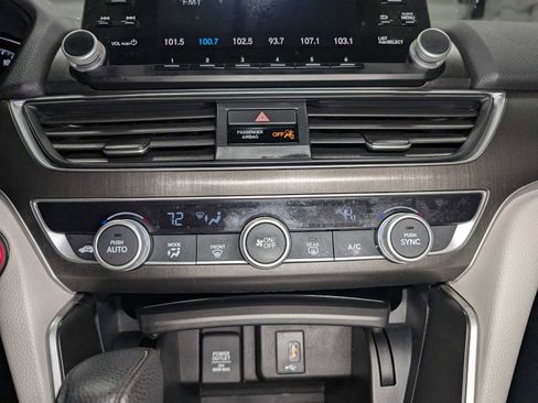 Used 2018 Honda Accord LX image 27