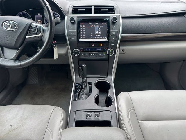 Used 2016 Toyota Camry XLE FWD image 16