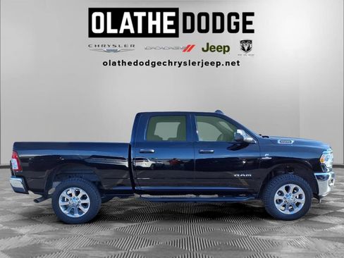 Used 2022 RAM 2500 Big Horn w/ Level A Equipment Group AWD/4WD image 29