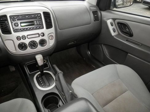 Used 2007 Ford Escape XLT image 13
