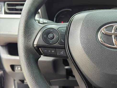 Certified 2025 Toyota RAV4 LE AWD/4WD image 13