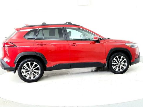 Certified 2023 Toyota Corolla Cross XLE w/ Convenience Package AWD/4WD image 6