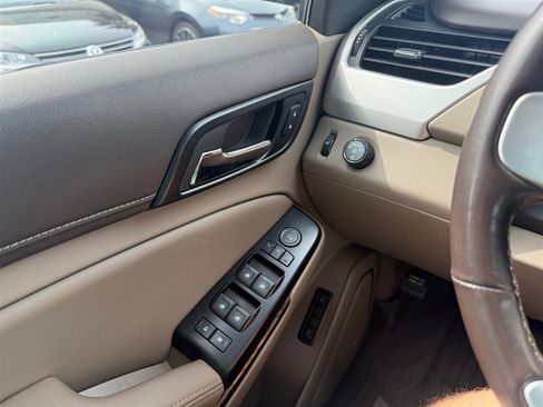 Used 2019 GMC Yukon XL SLT w/ Open Road Package image 27