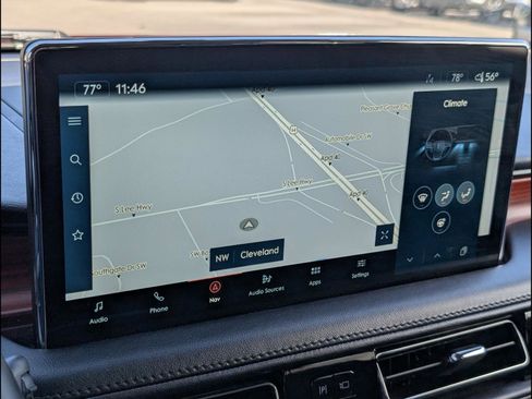 Used 2023 Lincoln Nautilus Reserve w/ Equipment Group 201A image 11