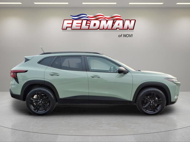 Used 2025 Chevrolet Trax ACTIV w/ Sunroof Package FWD image 7